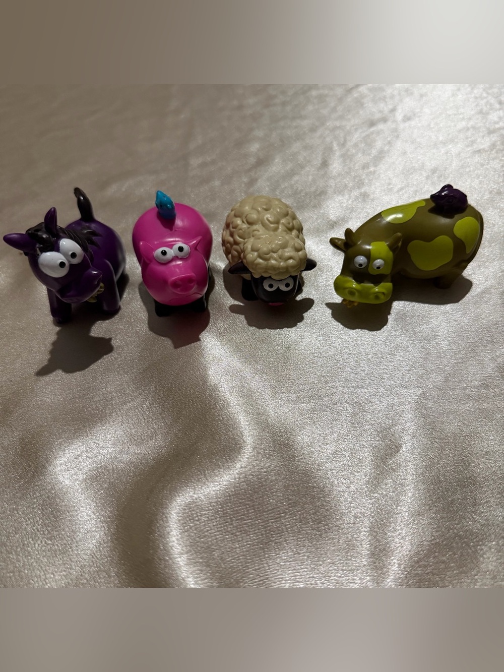 B. Toys by Battat Baa-Baa-Barn Replacement Animals Lot of 4 Musical Fun Farm
